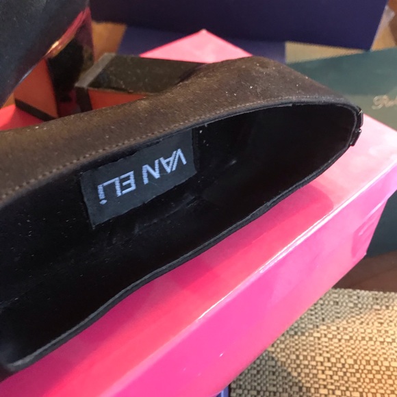 Pumps - Picture 4 of 7